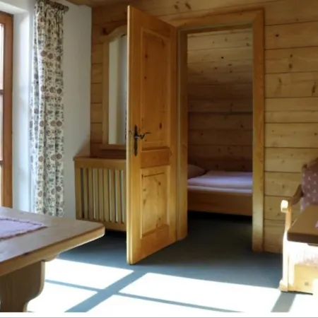 Laimer Urschlag Daire *